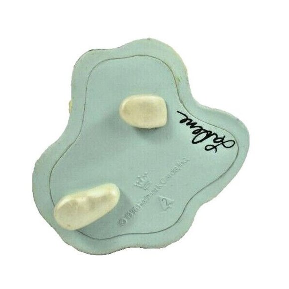 Hallmark Christmas Visitors Series 4.5 inch Angel Decorative Figurine (1996) - Picture 5 of 5